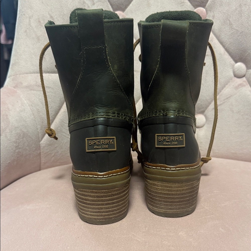 Sperry Olive Green and Brown Lace-Up Duck Boots, size 8.5 EUC - Picture 5 of 9
